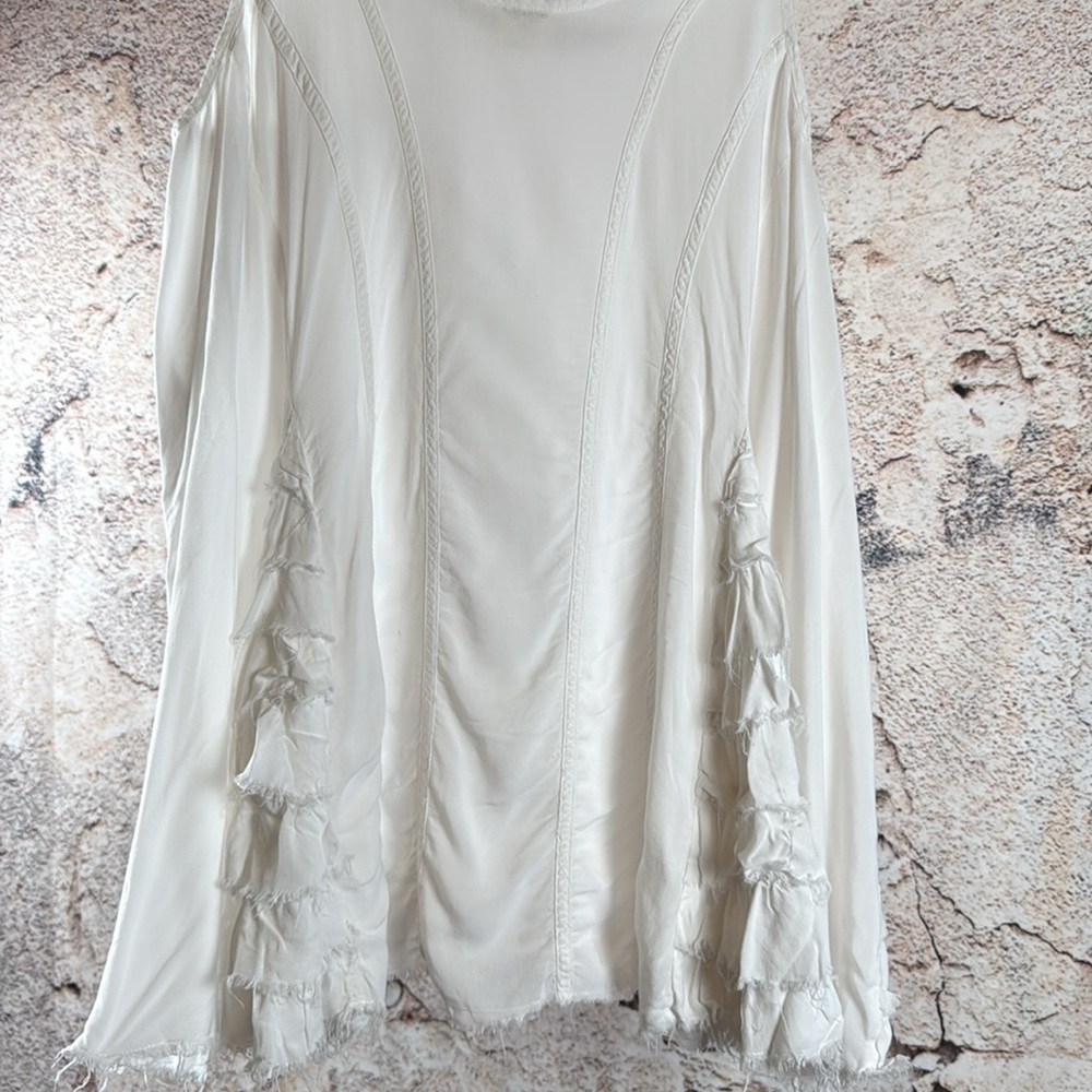Free people small tank Elegant White Sleeveless Top. A663 - Picture 7 of 7